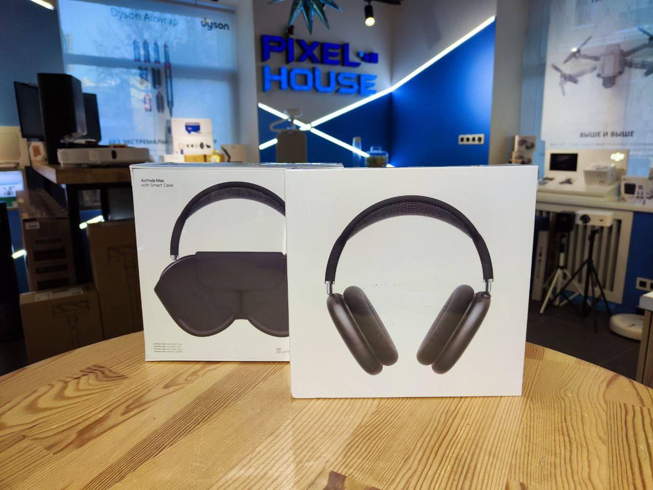 Фото из магазина Pixel House